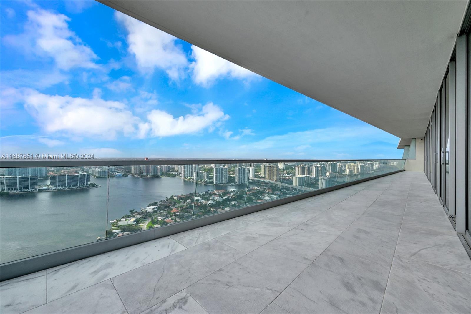 NORTH BISCAYNE BEACH AMEN - Residential