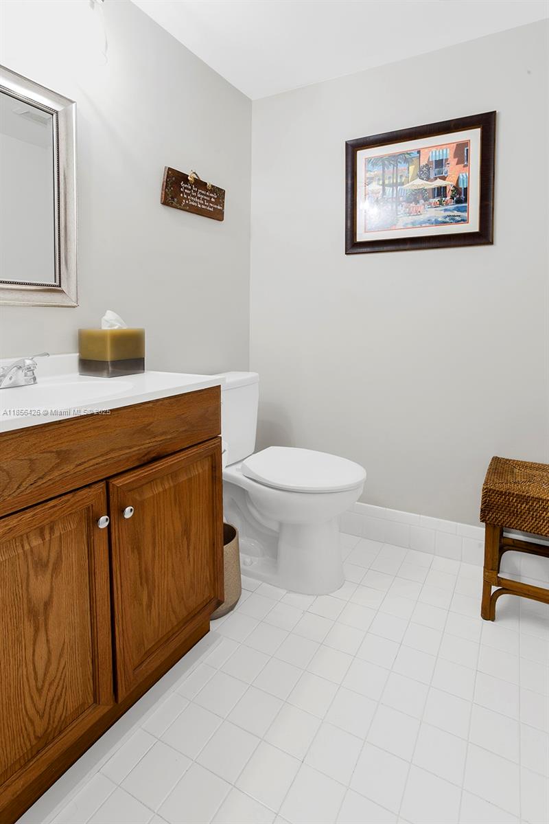 NEW HAMPTON AT CENTURY VI - Residential