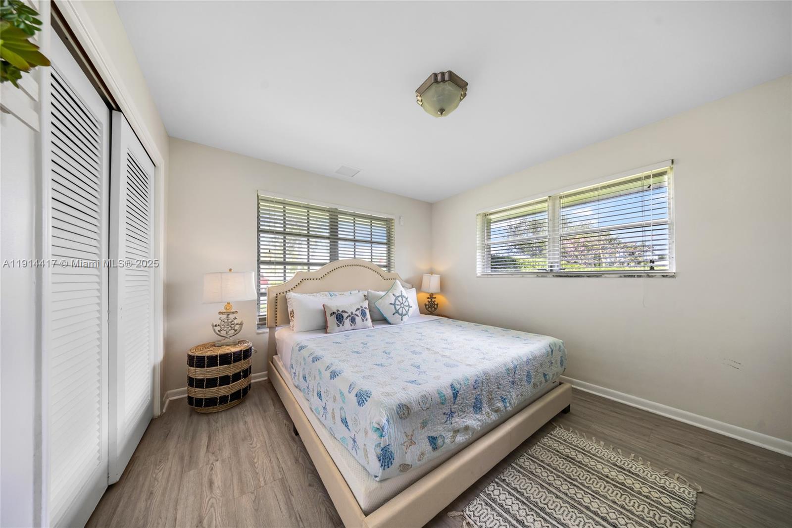 IMPERIAL POINT 2 SEC - Residential