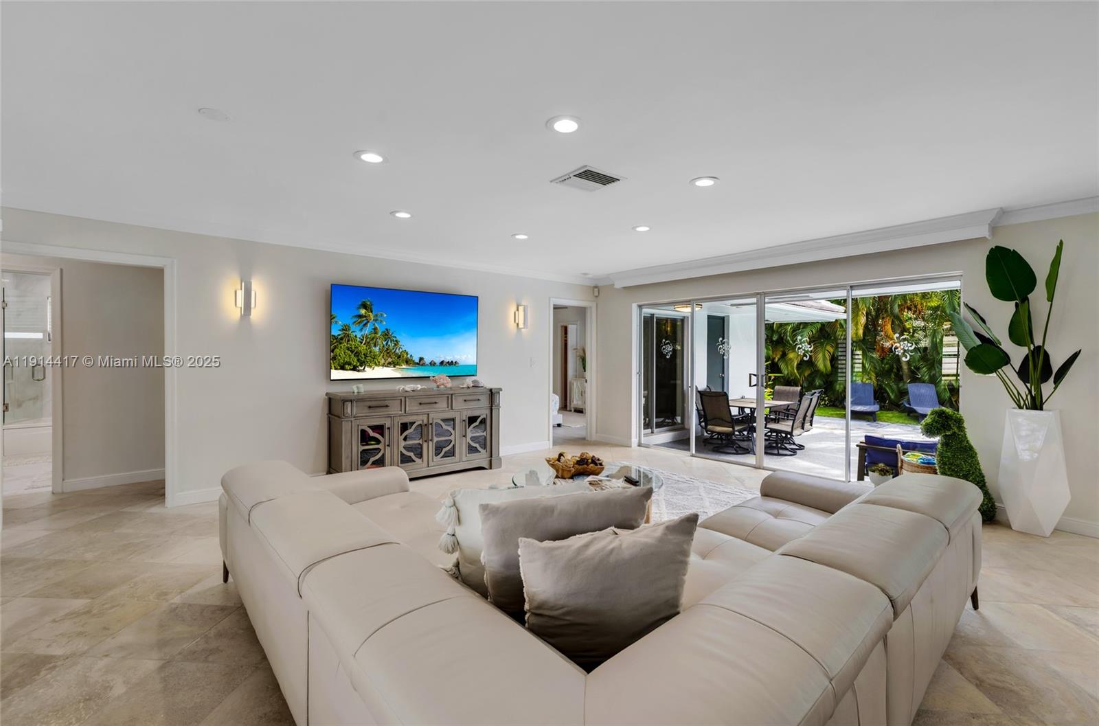 IMPERIAL POINT 2 SEC - Residential