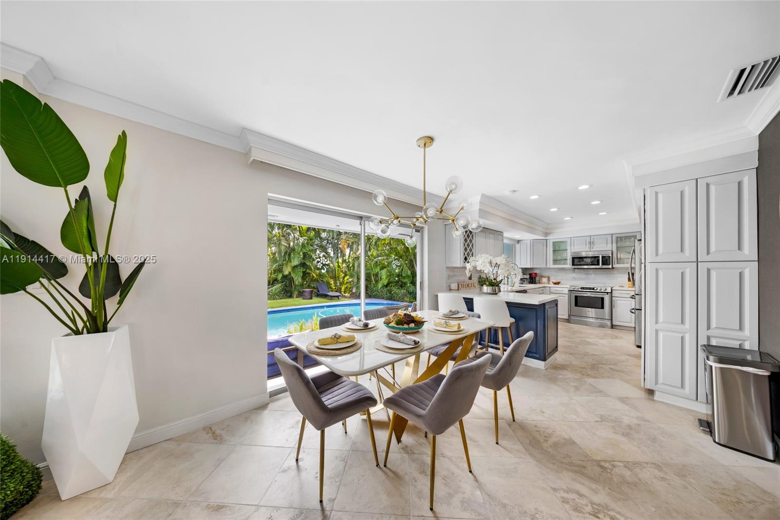 IMPERIAL POINT 2 SEC - Residential