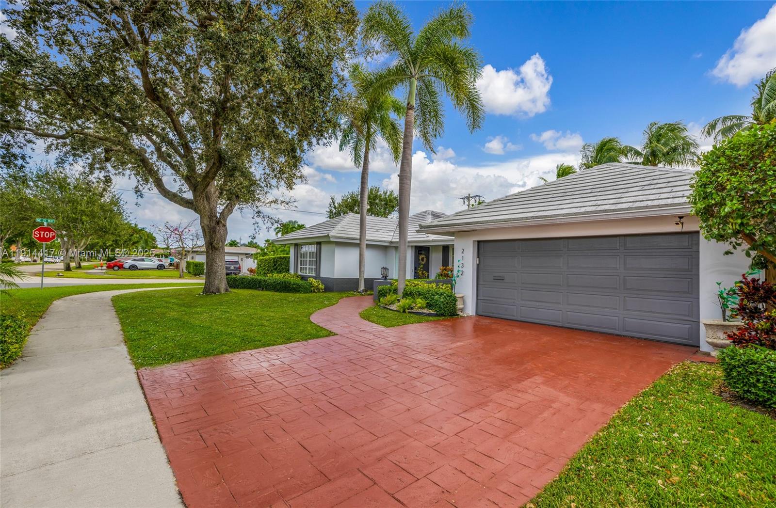 IMPERIAL POINT 2 SEC - Residential