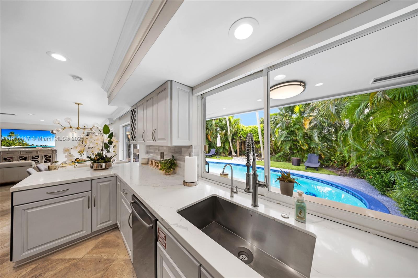 IMPERIAL POINT 2 SEC - Residential