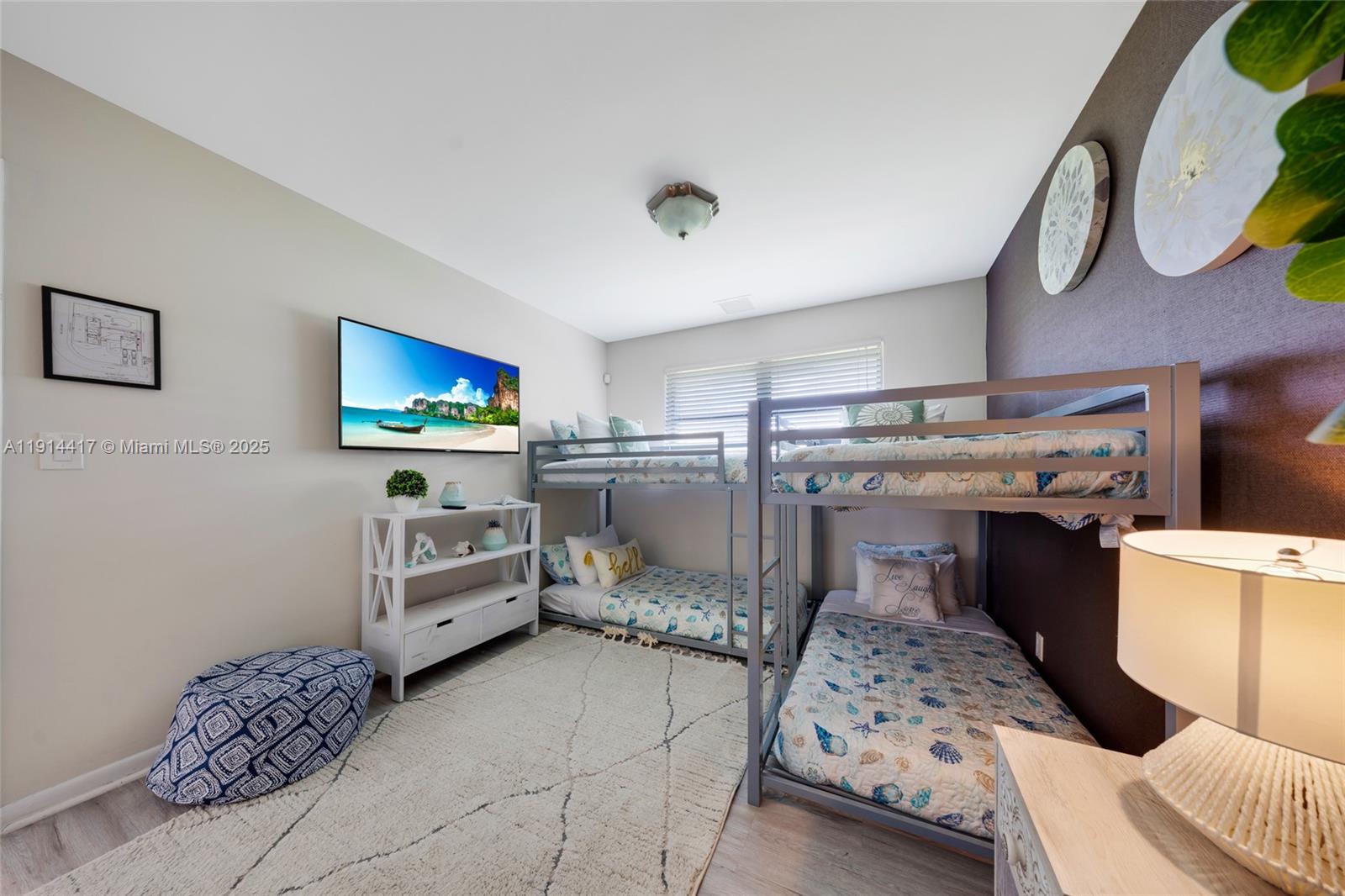 IMPERIAL POINT 2 SEC - Residential