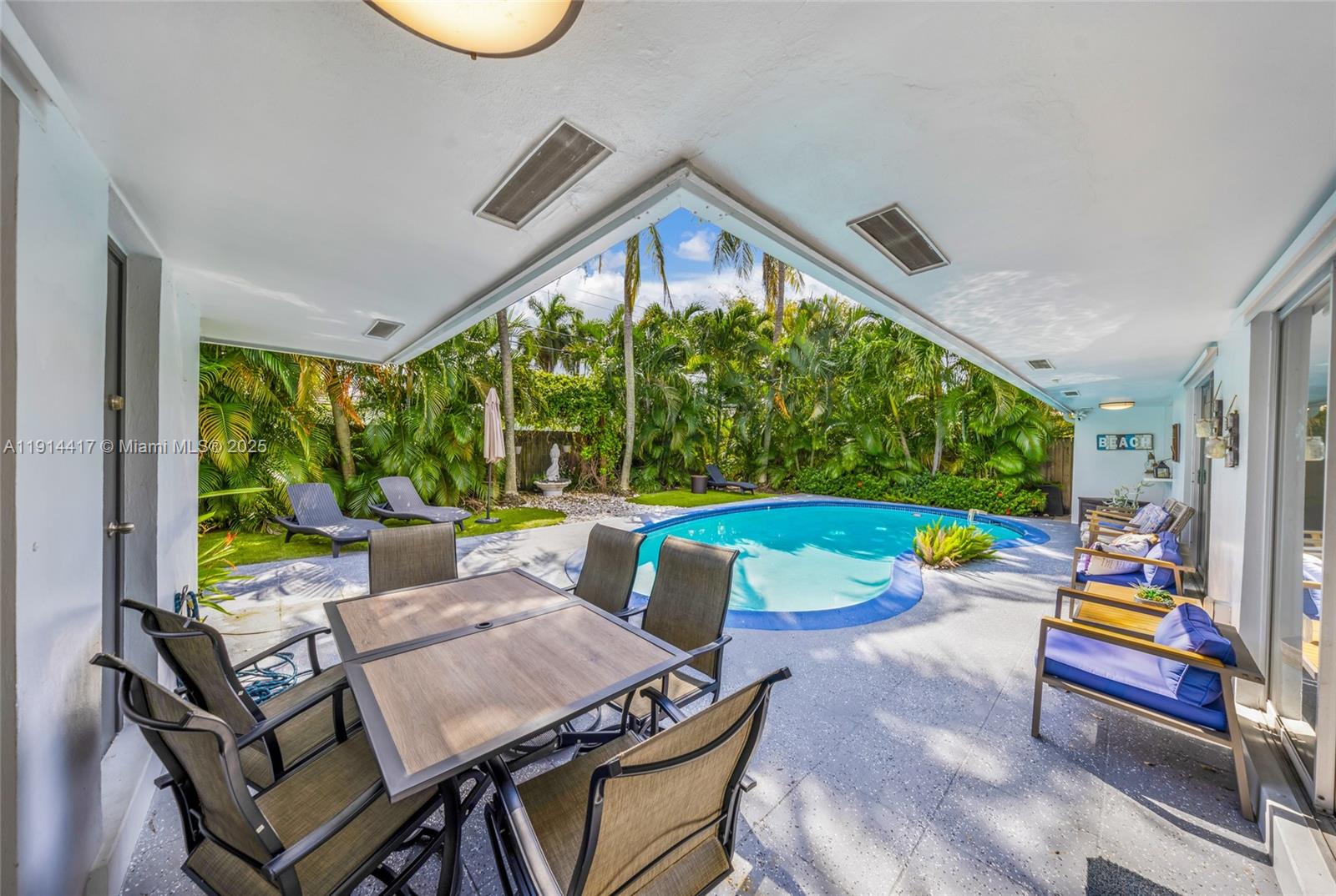 IMPERIAL POINT 2 SEC - Residential