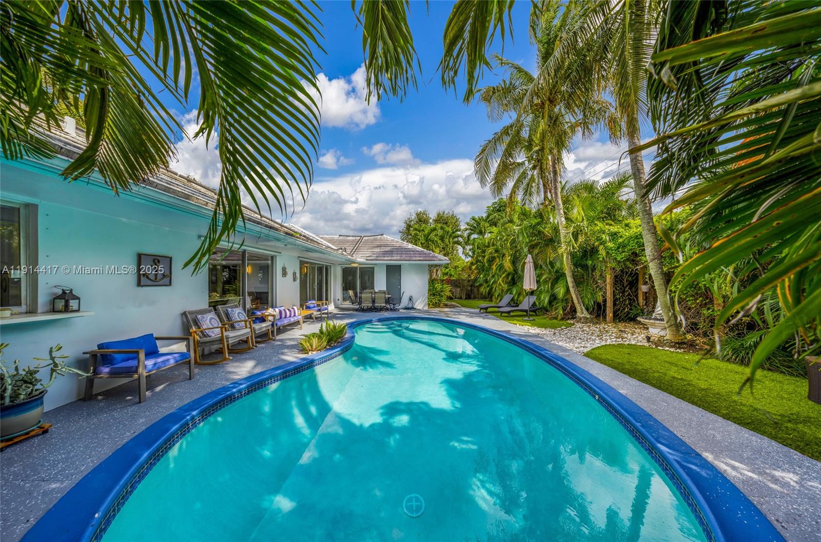 IMPERIAL POINT 2 SEC - Residential