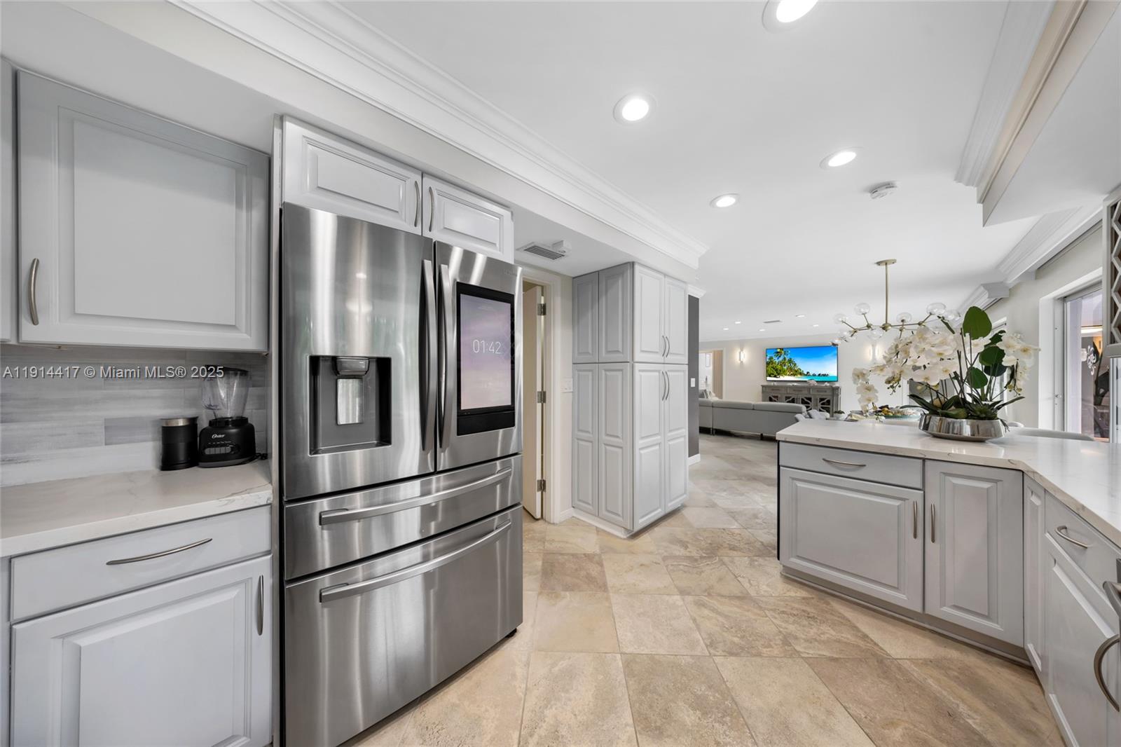 IMPERIAL POINT 2 SEC - Residential