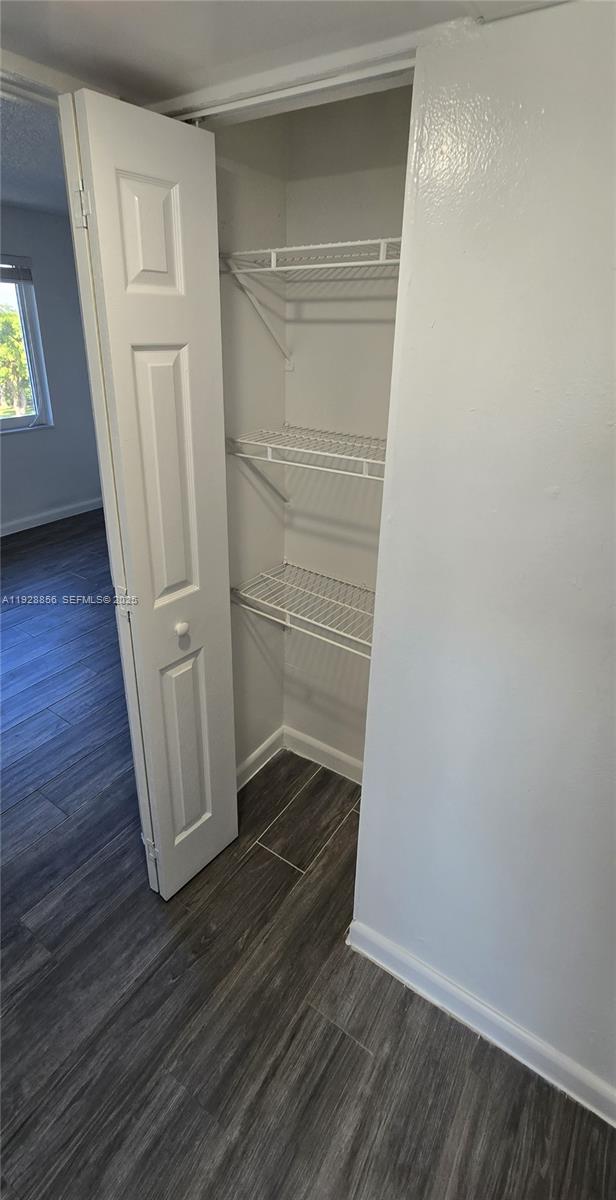 A A DOOLEY SUB - Residential Lease