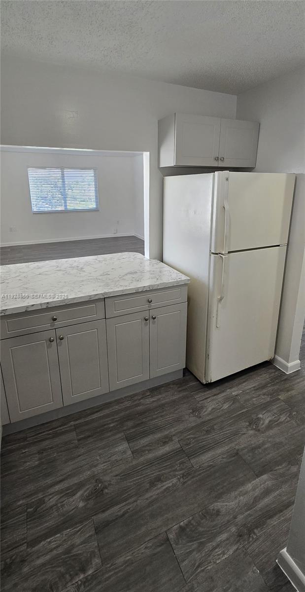 A A DOOLEY SUB - Residential Lease