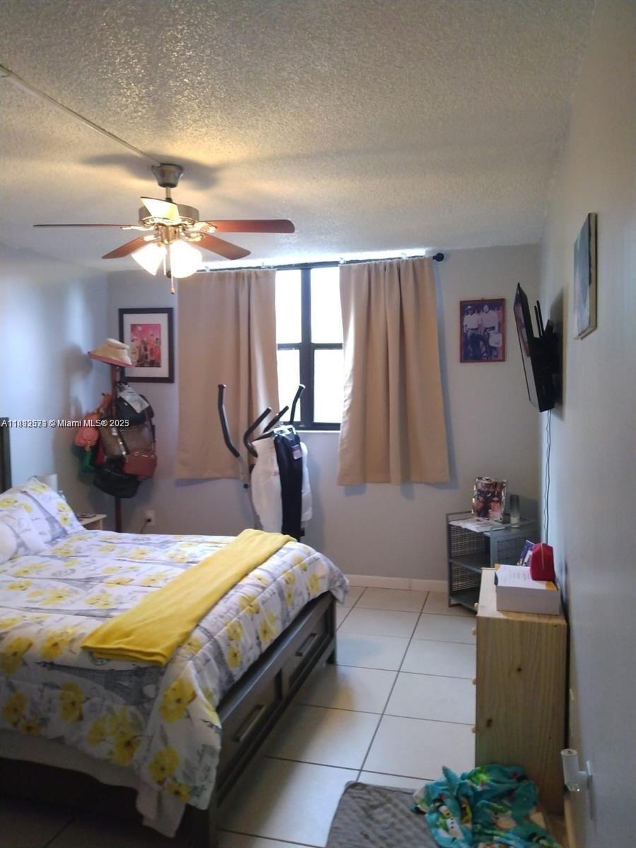 *PEPPERMILL KENDALL WEST - Residential Lease