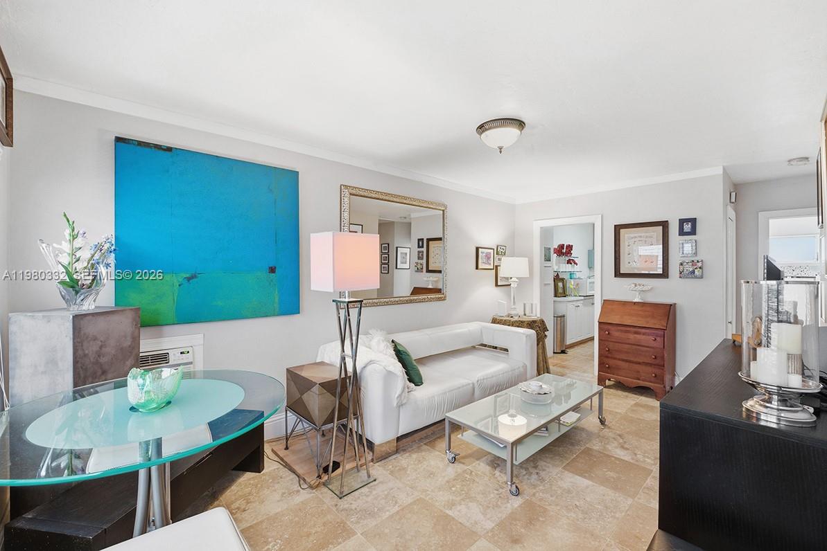 LAS OLAS PARK CORR PLAT - Residential Income