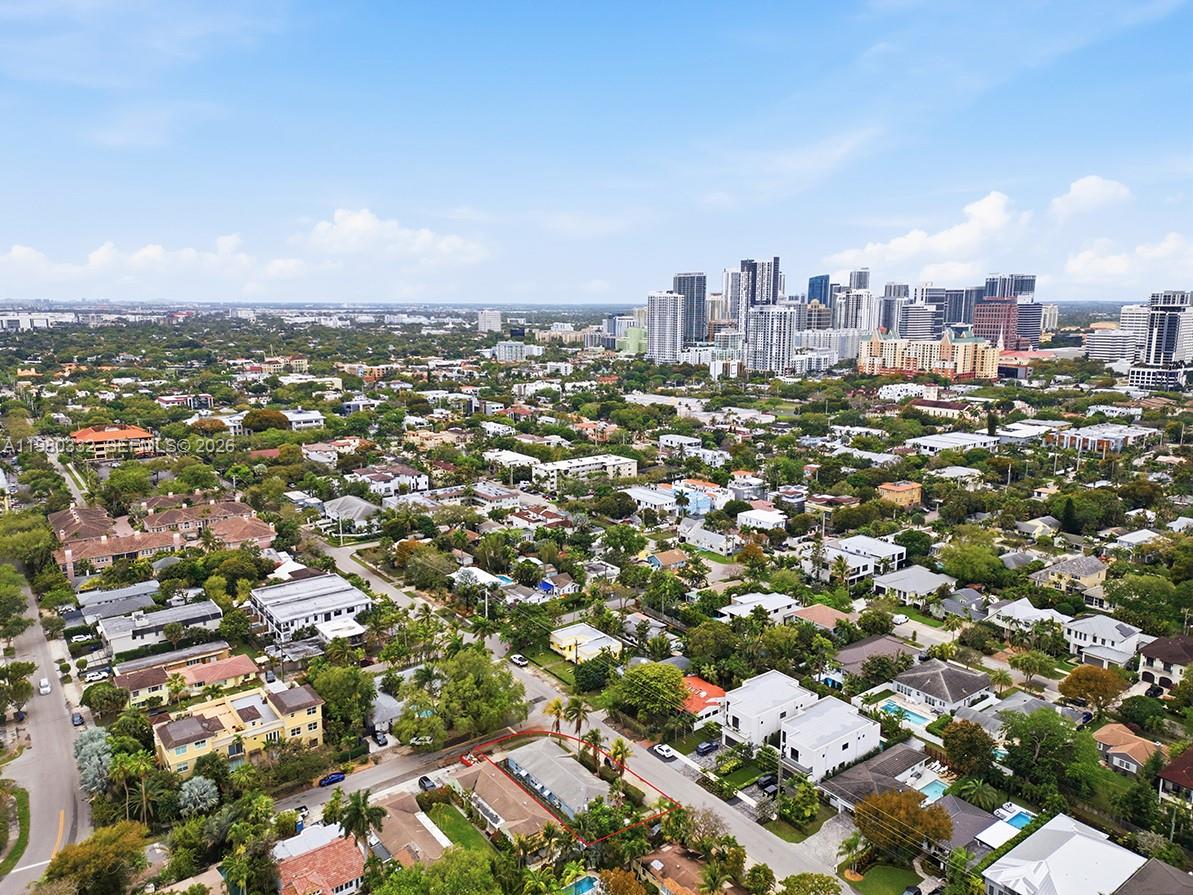 LAS OLAS PARK CORR PLAT - Residential Income