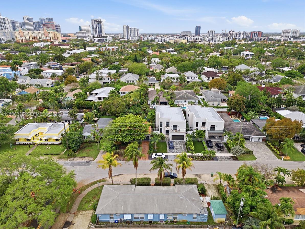 LAS OLAS PARK CORR PLAT - Residential Income
