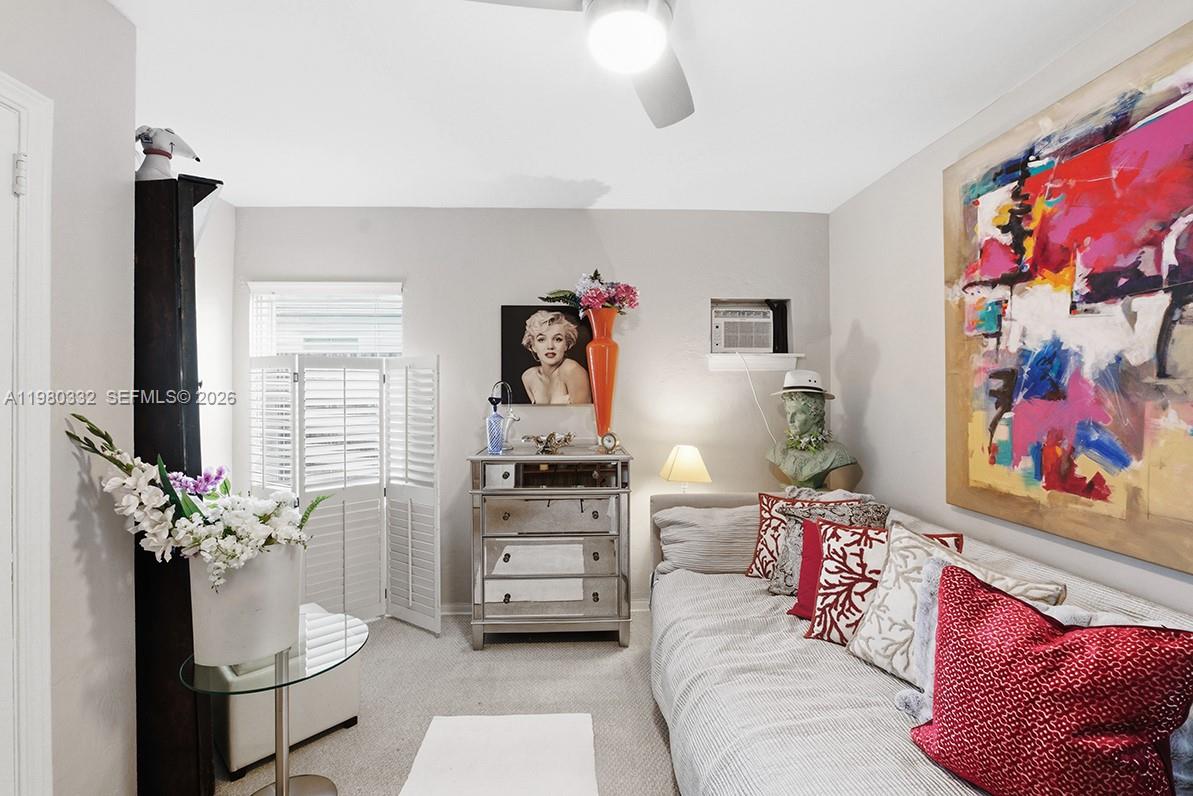 LAS OLAS PARK CORR PLAT - Residential Income