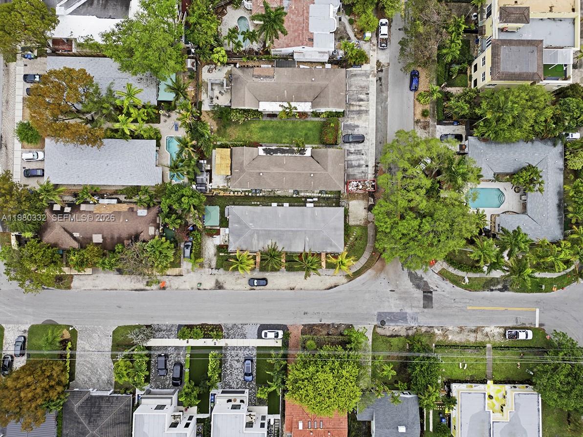 LAS OLAS PARK CORR PLAT - Residential Income