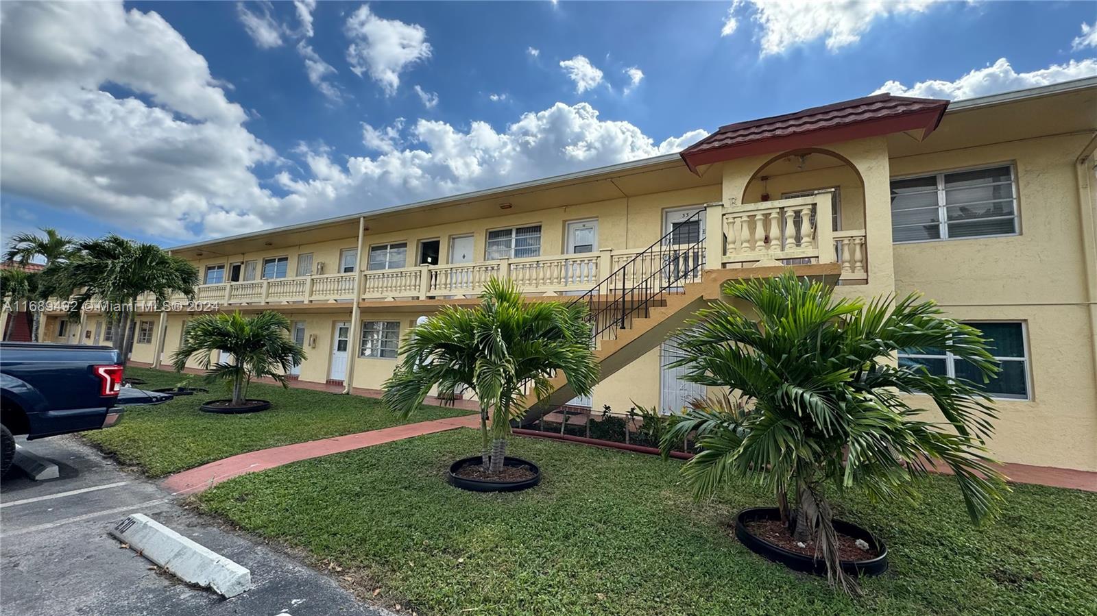 Property for Sale at 160 Ne 203rd Ter E31, Miami Gardens, Broward County, Florida - Bedrooms: 1 
Bathrooms: 1  - $125,000