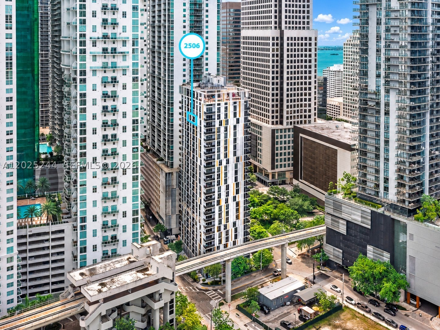 31 SE 6th St 2506