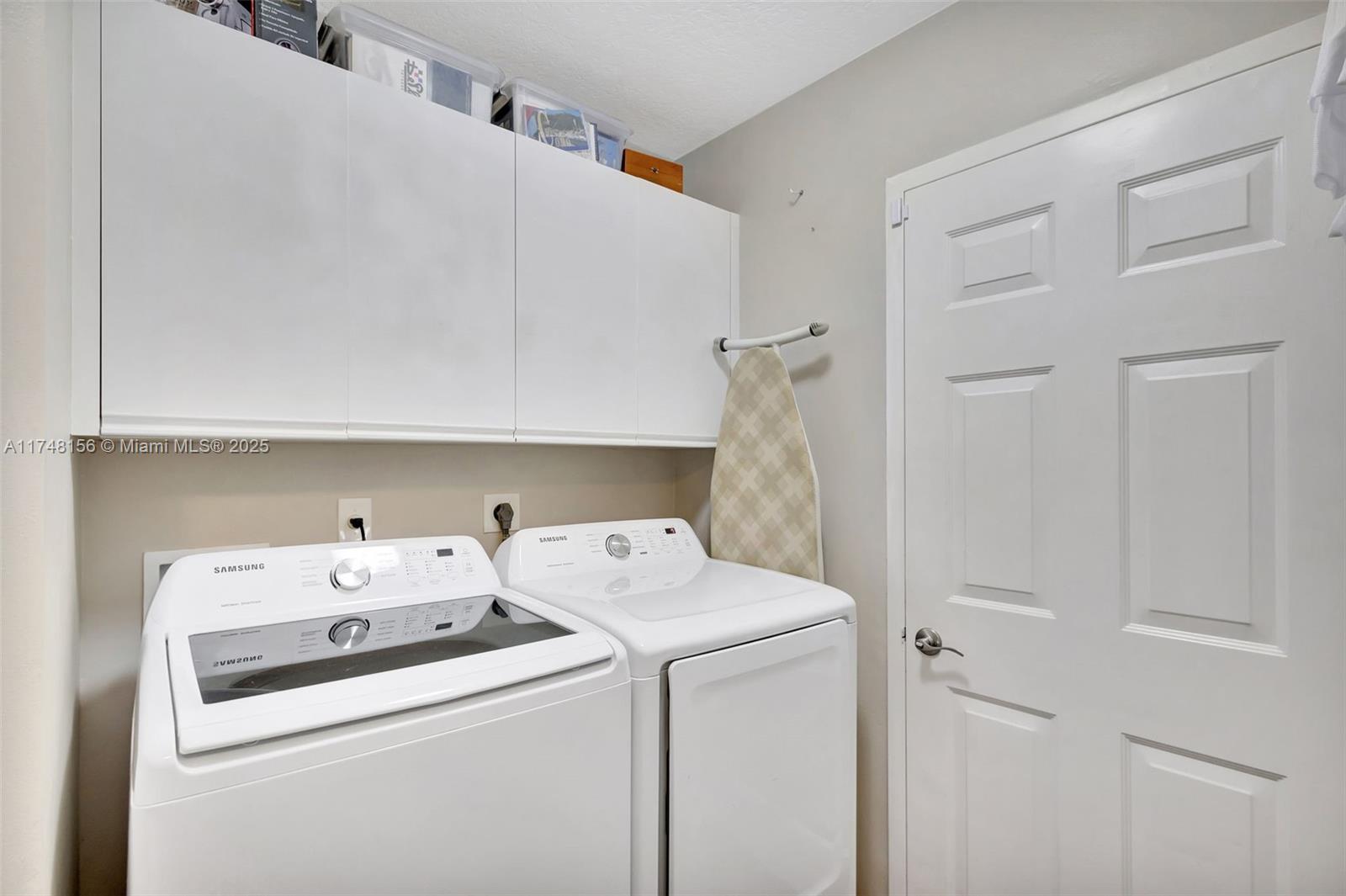 SEA OATS OF JUNO BEACH CO - Residential Lease
