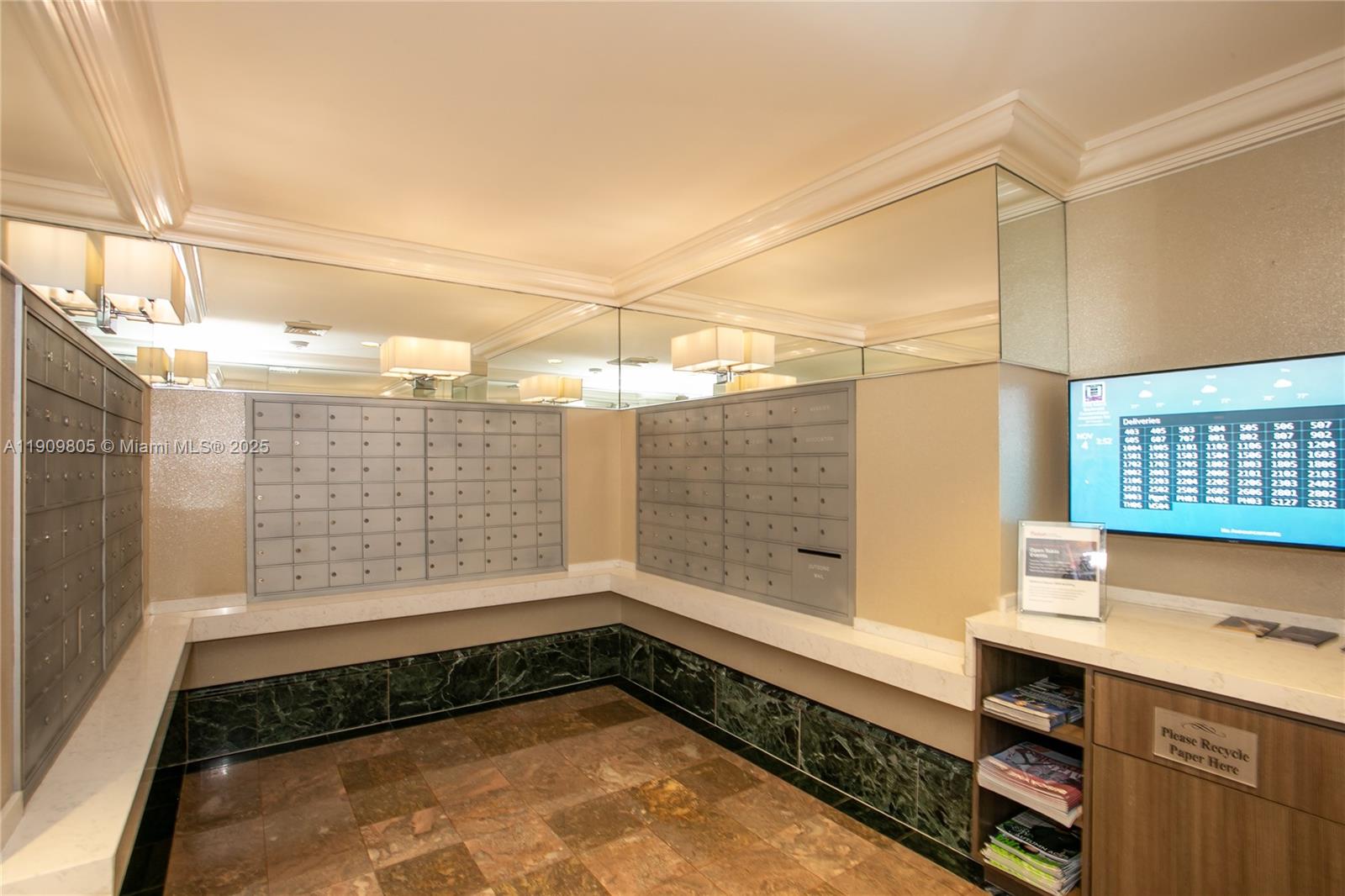 3000 ISL BLVD WILLIAMS IS - Residential