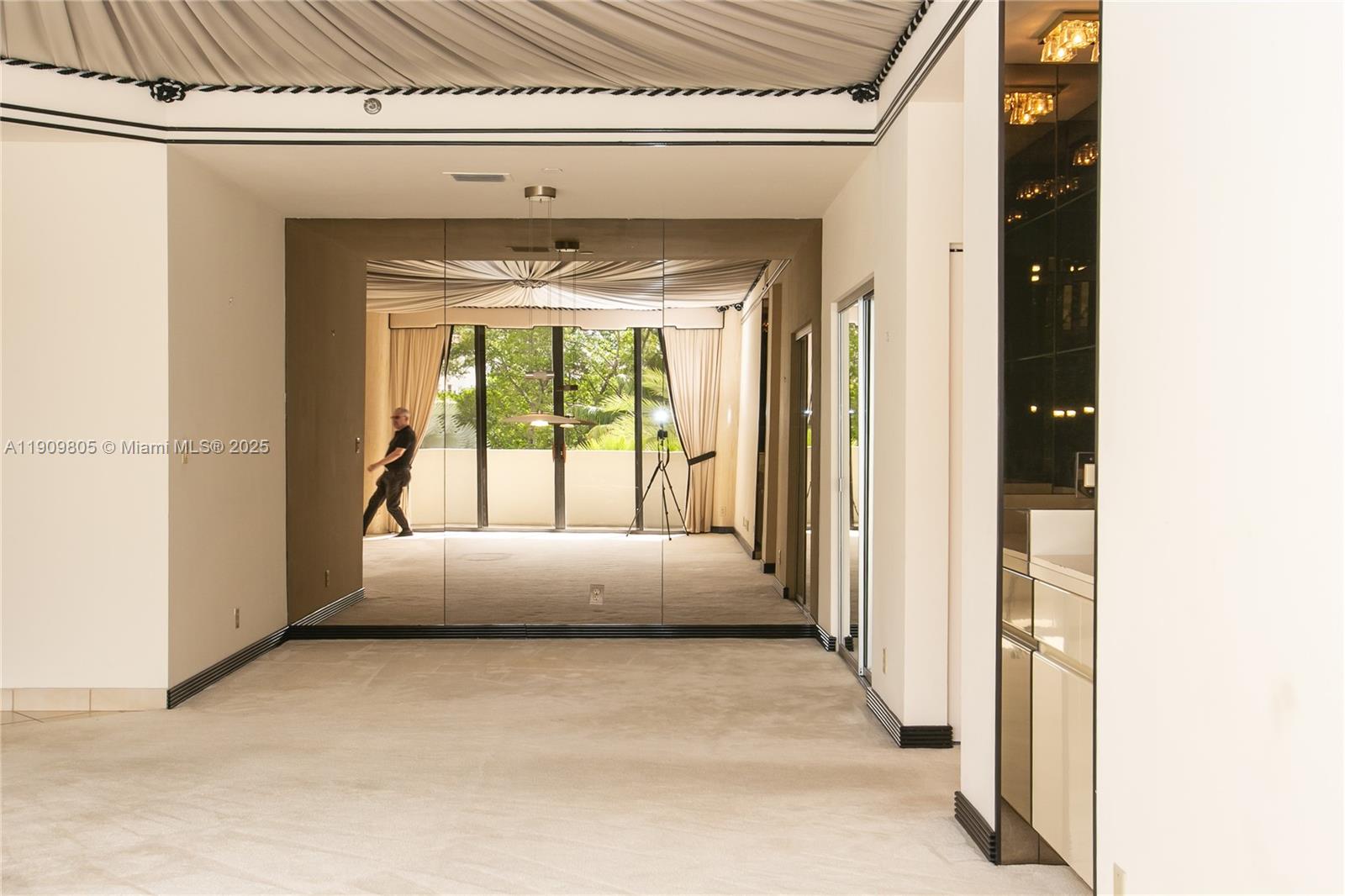 3000 ISL BLVD WILLIAMS IS - Residential