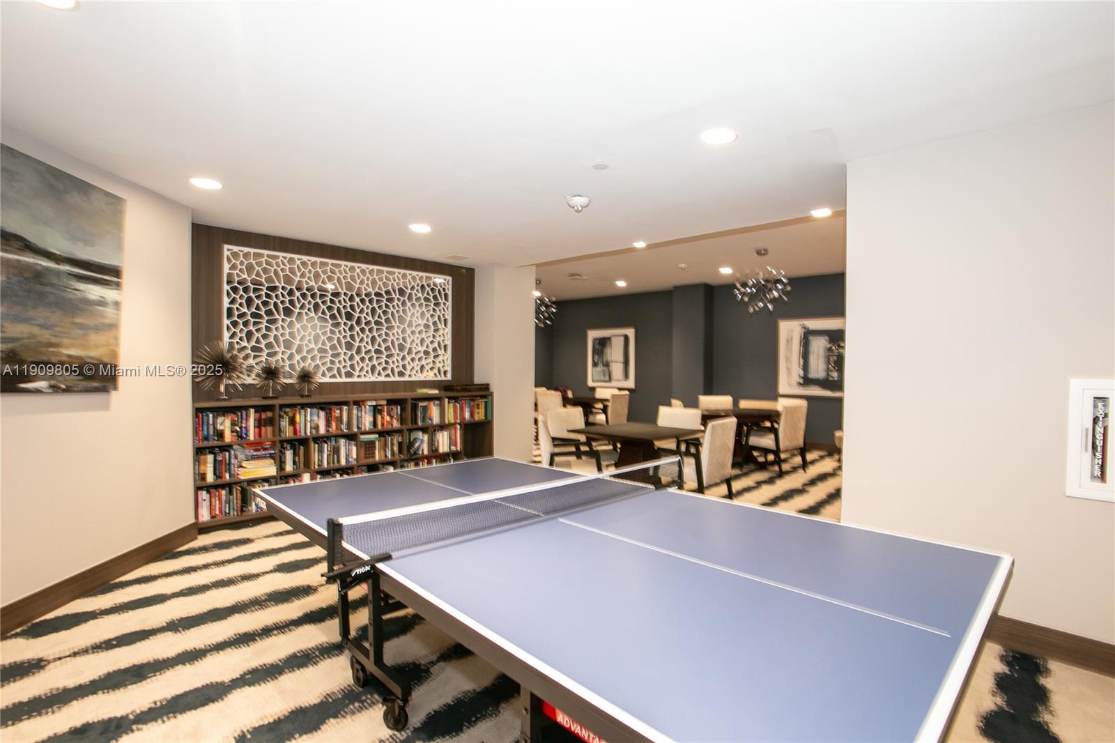 3000 ISL BLVD WILLIAMS IS - Residential