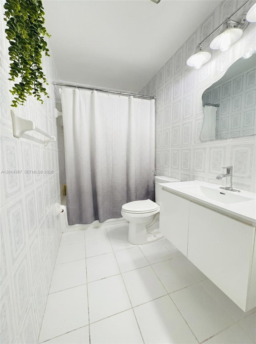 CAROL CITY 4TH ADDN - Residential