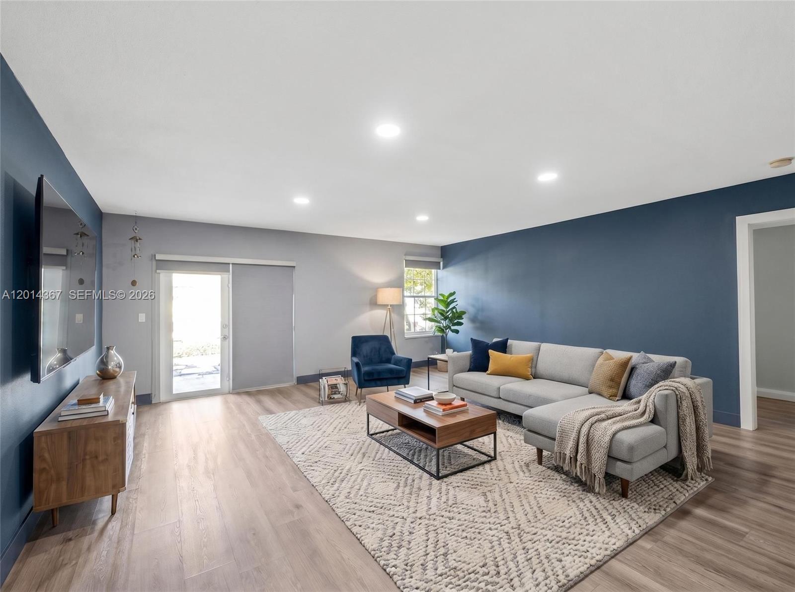 CAROL CITY 4TH ADDN - Residential