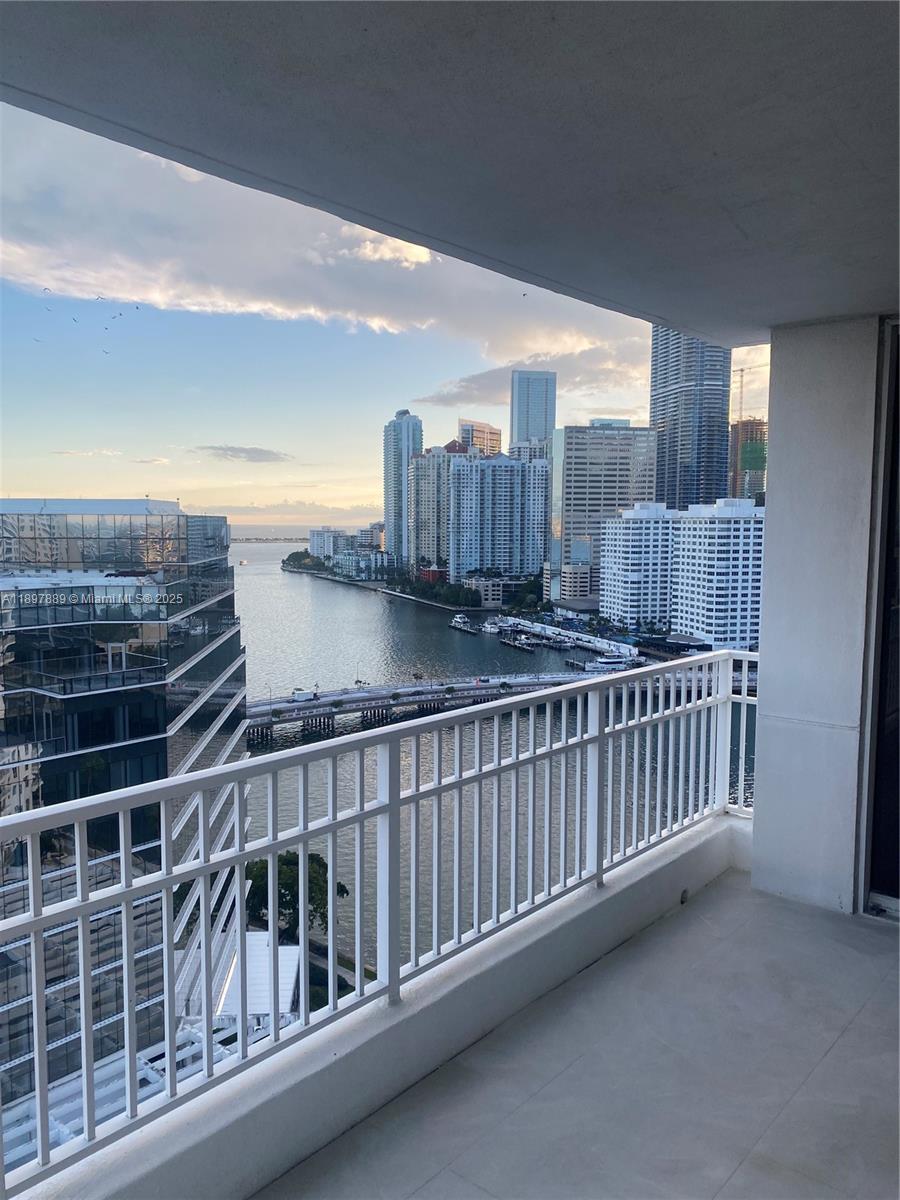 COURVOISIER COURTS CONDO - Residential Lease