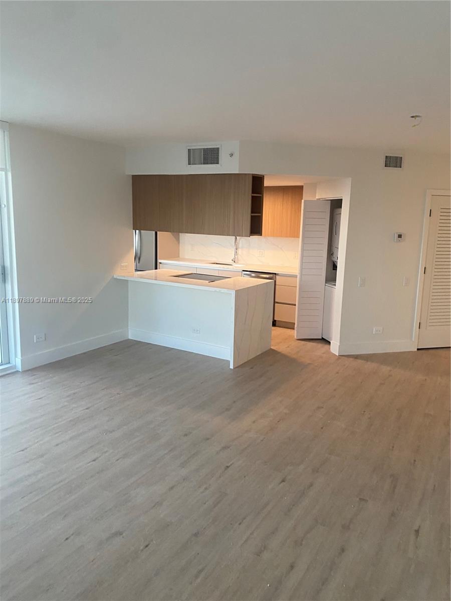 COURVOISIER COURTS CONDO - Residential Lease