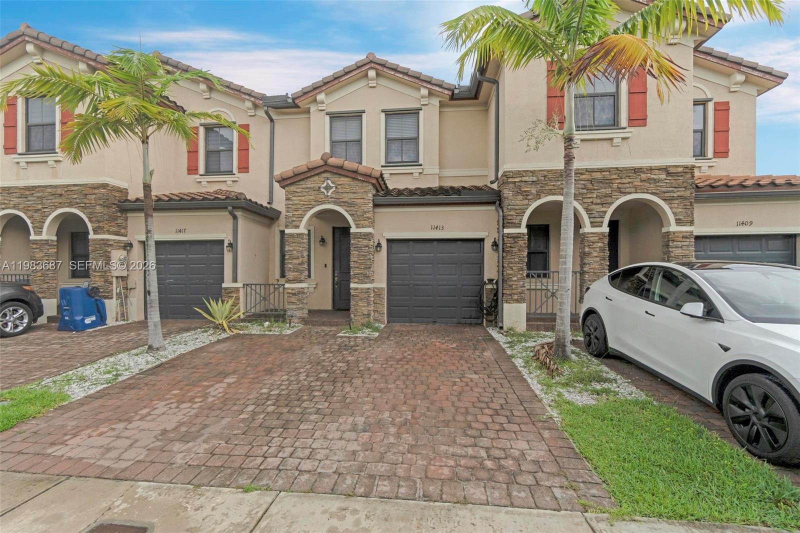 COCO PALM ESTATES - Residential