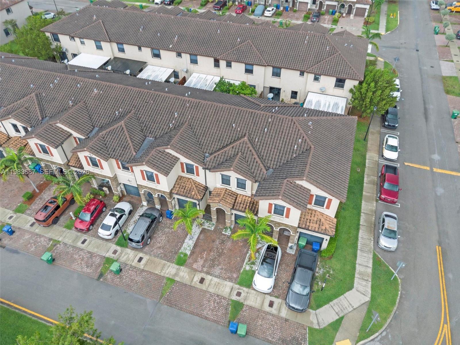 COCO PALM ESTATES - Residential