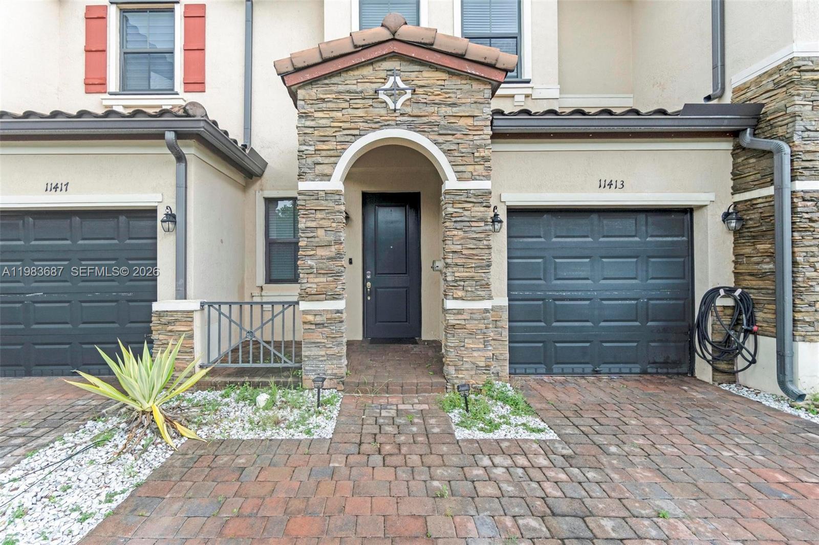 COCO PALM ESTATES - Residential