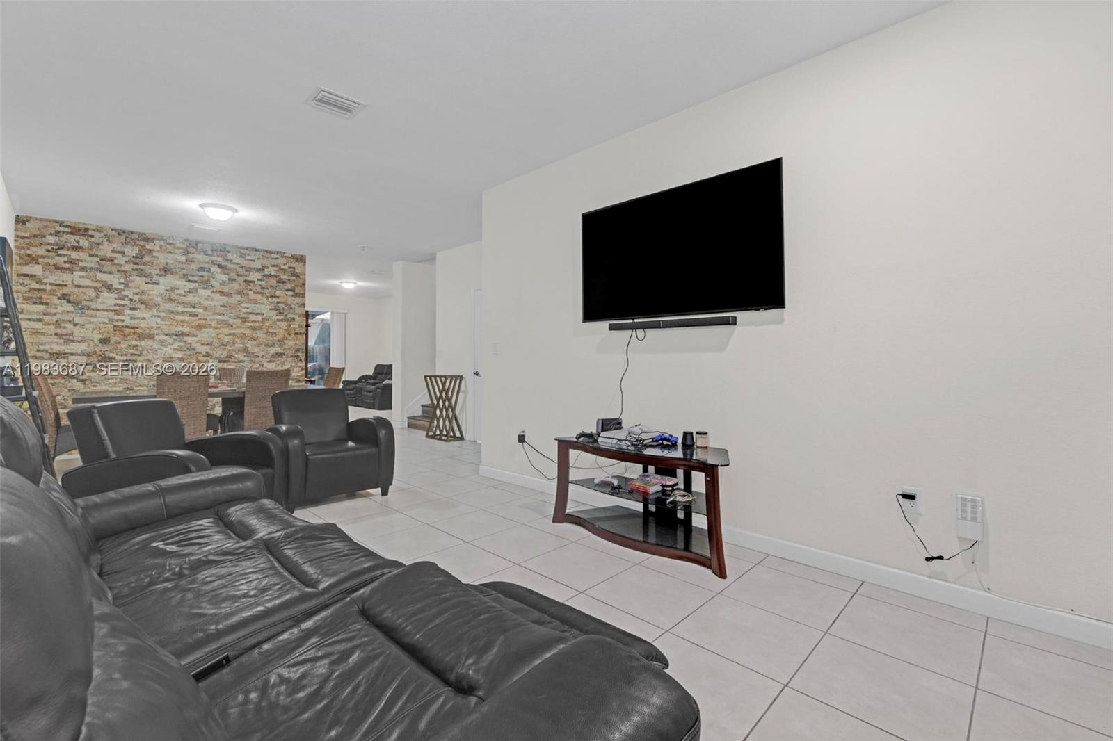 COCO PALM ESTATES - Residential