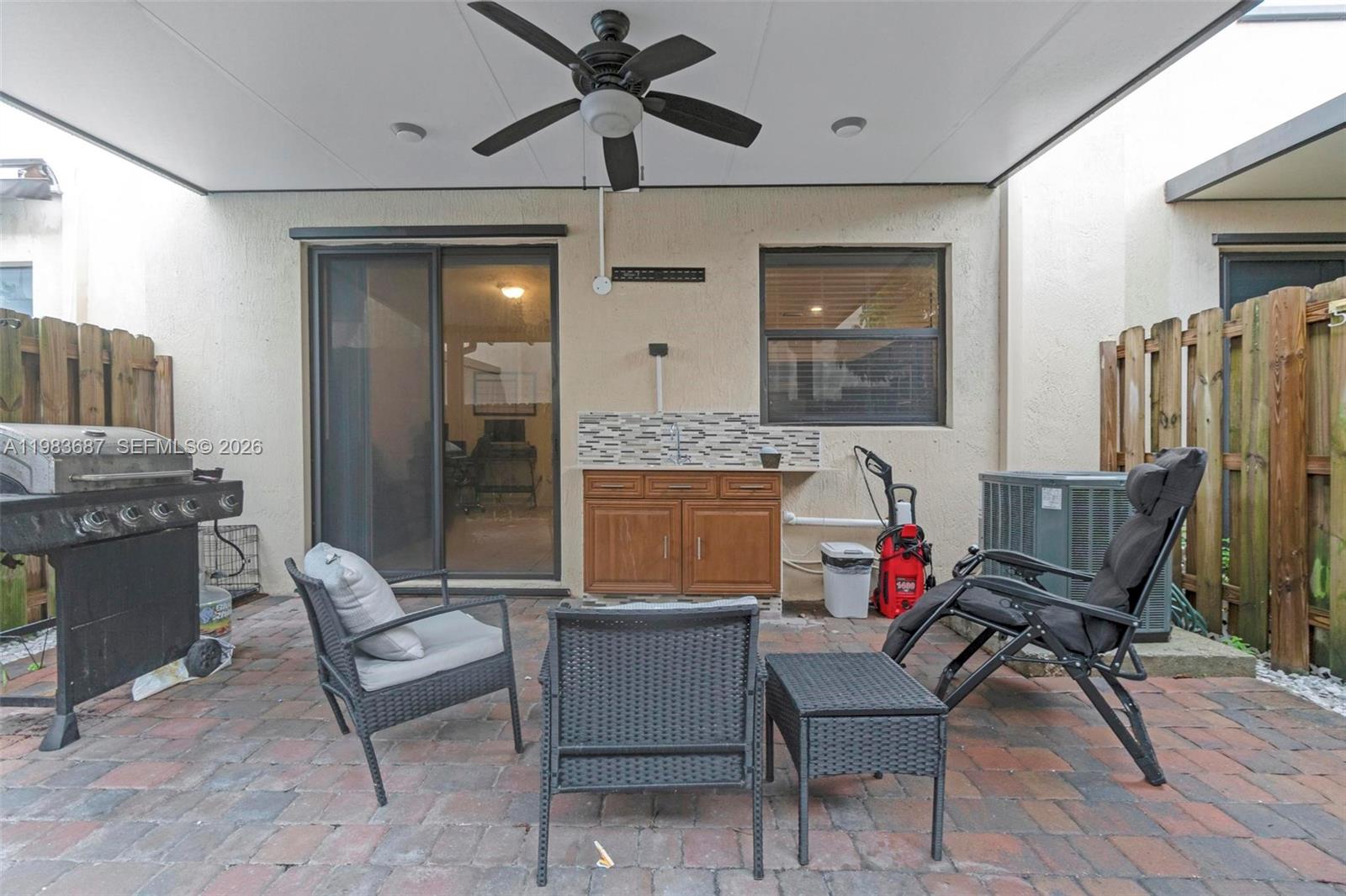 COCO PALM ESTATES - Residential