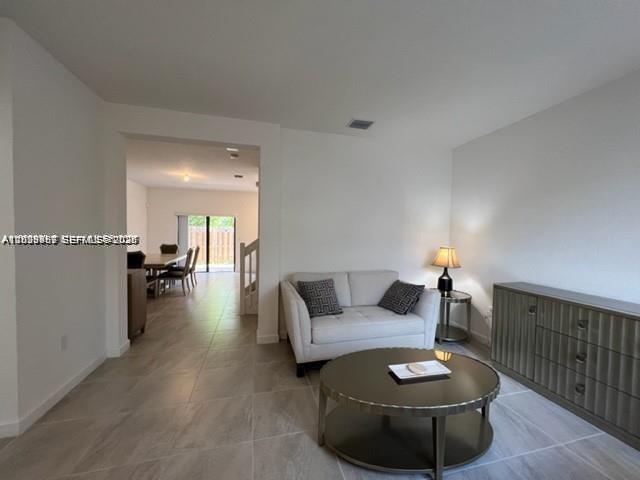 VIA VENTURA NEIGHBORHOOD - Residential