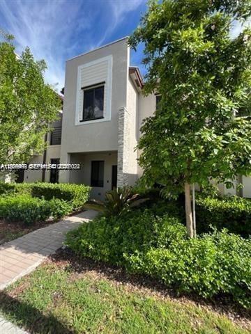 VIA VENTURA NEIGHBORHOOD - Residential