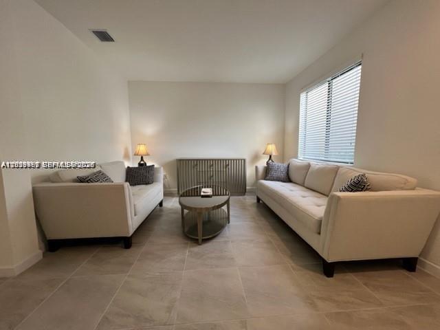 VIA VENTURA NEIGHBORHOOD - Residential