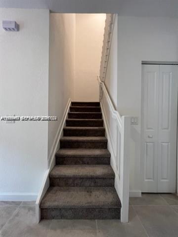 VIA VENTURA NEIGHBORHOOD - Residential
