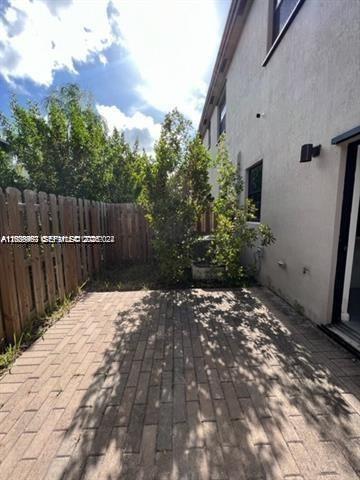 VIA VENTURA NEIGHBORHOOD - Residential