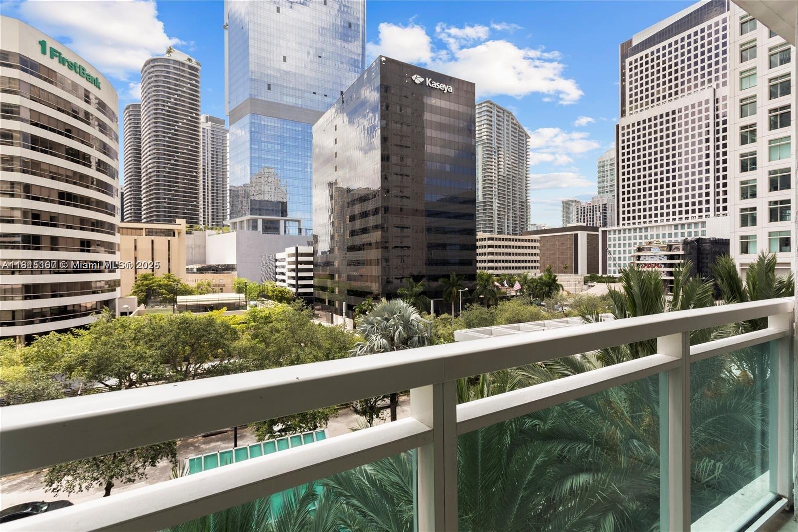 THE PLAZA 851 BRICKELL CO - Residential