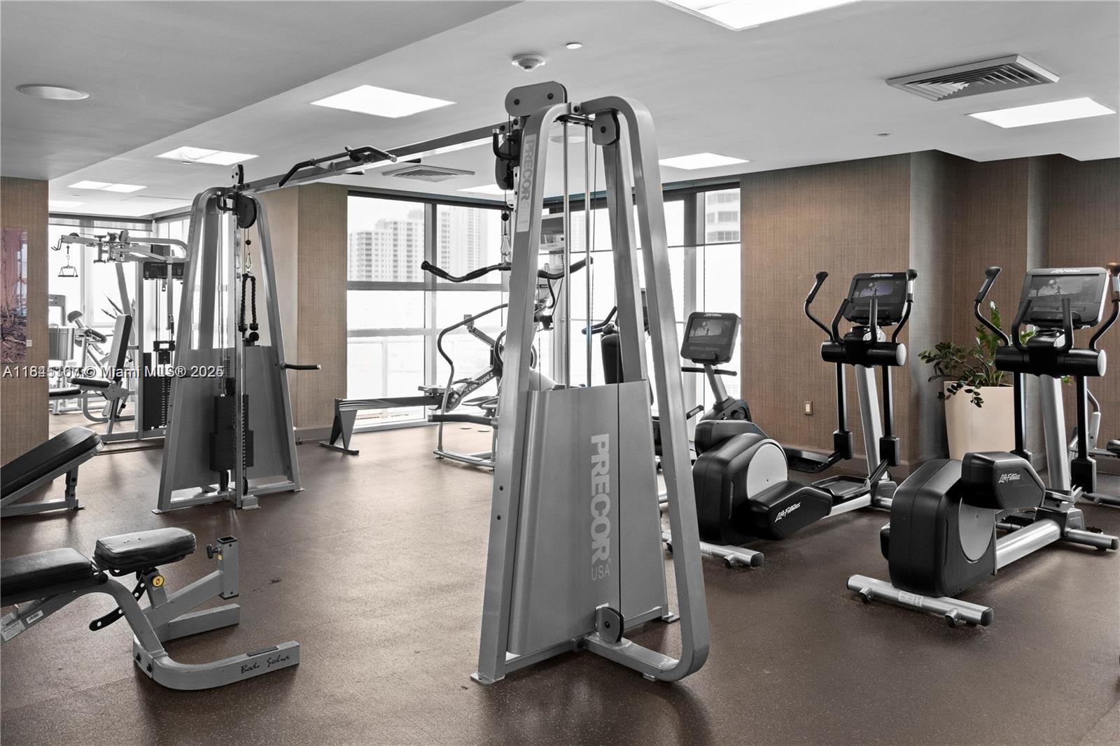 THE PLAZA 851 BRICKELL CO - Residential