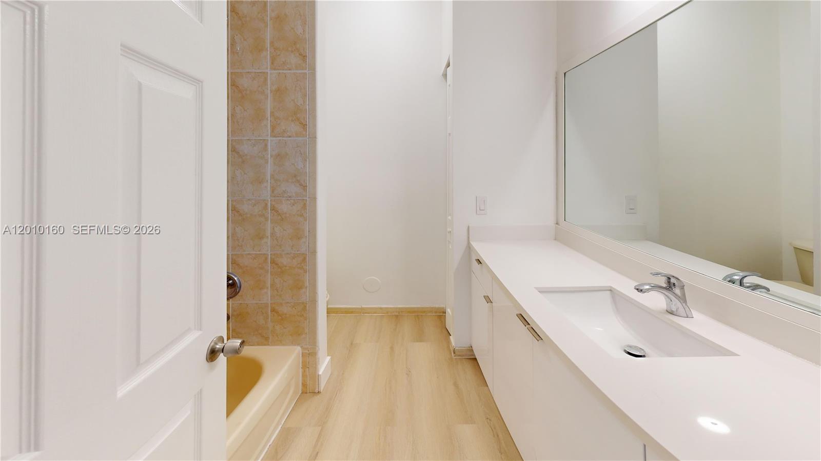 CARIBBEAN ISLES VILLAS CO - Residential