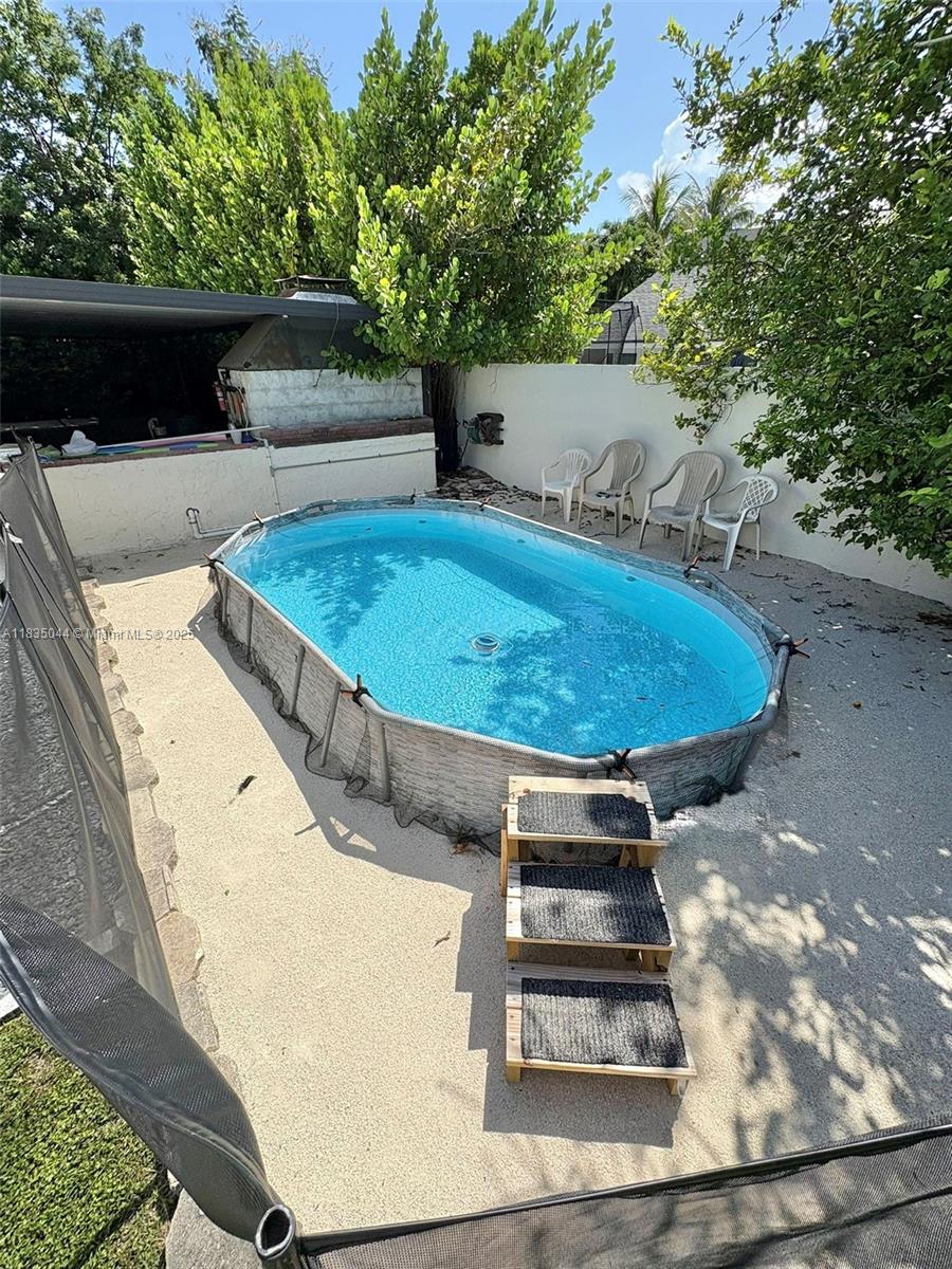 SHORES LINDGREN FIRST ADD - Residential