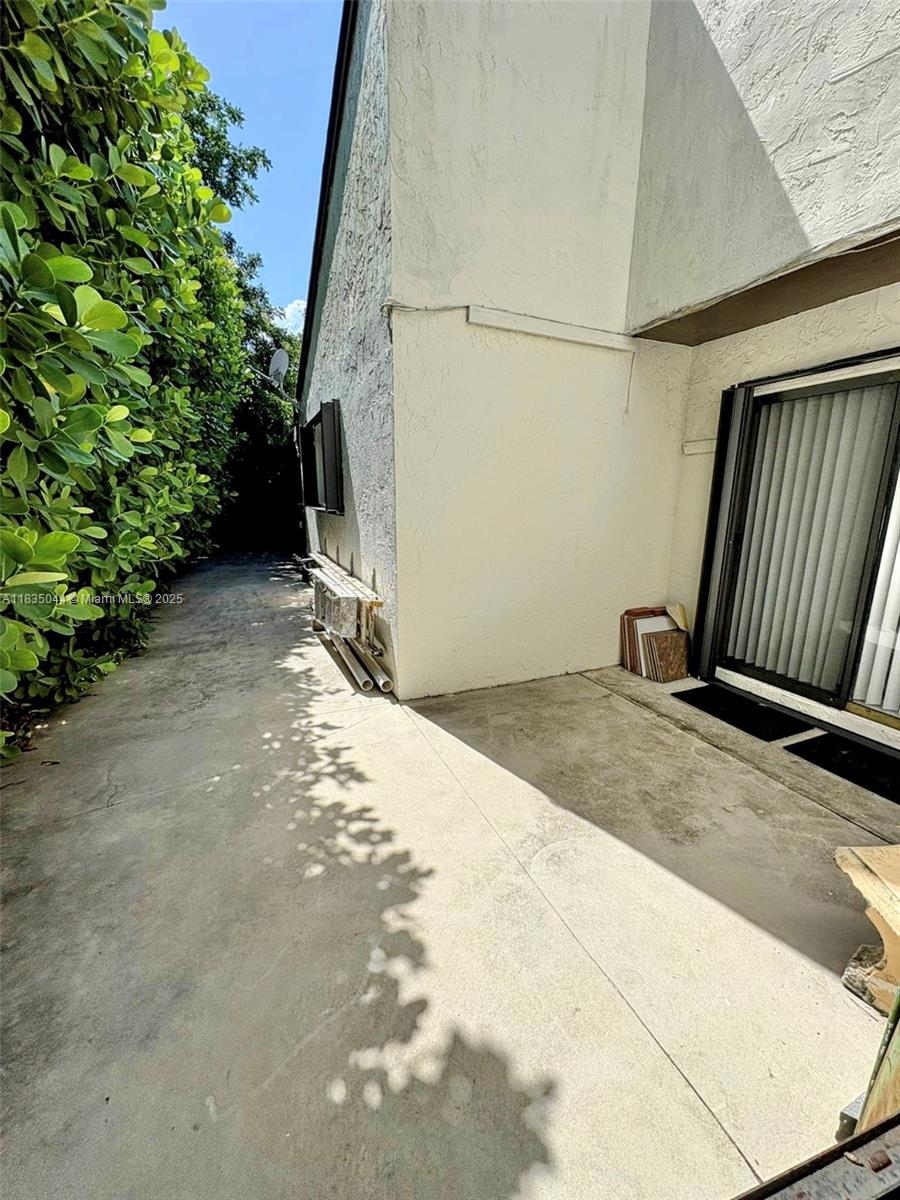 SHORES LINDGREN FIRST ADD - Residential