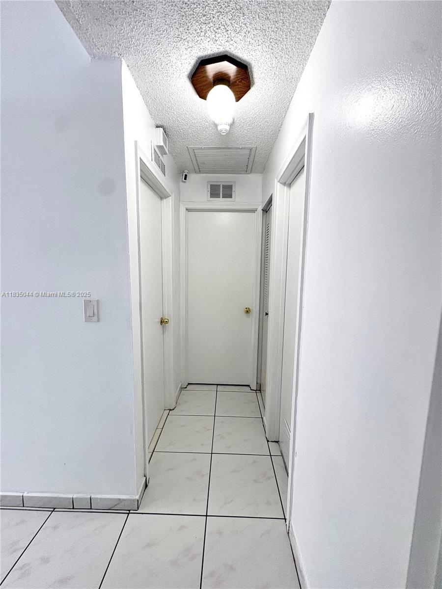 SHORES LINDGREN FIRST ADD - Residential