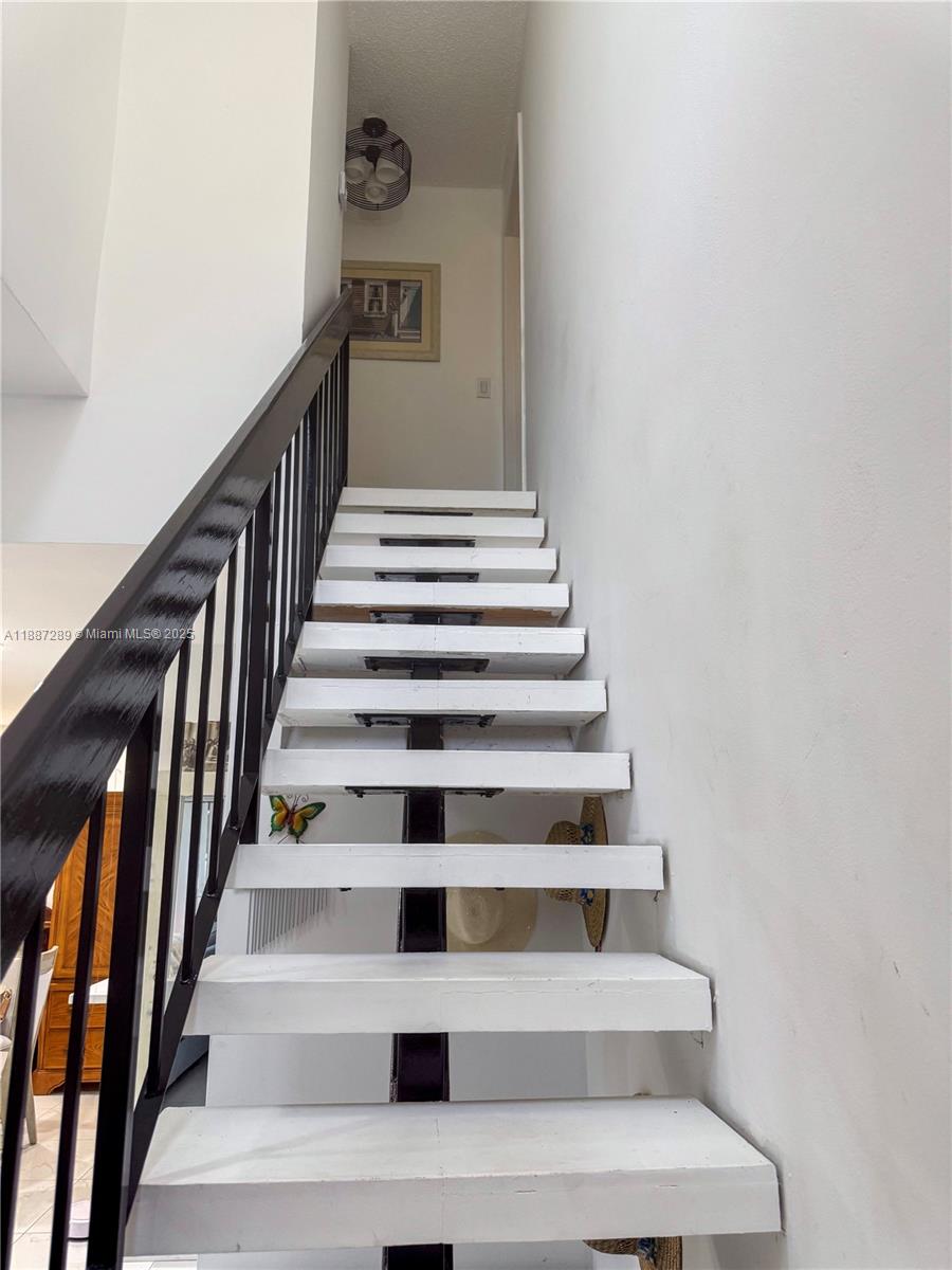 PALM POINT SEC 1 - Residential