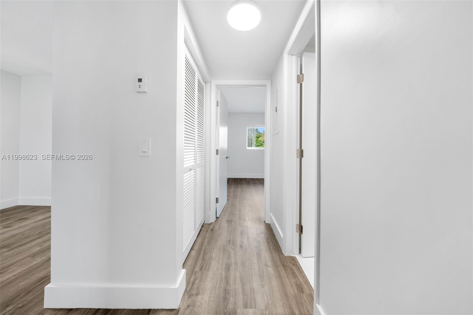 PASADENA GARDEN APARTMENT - Residential