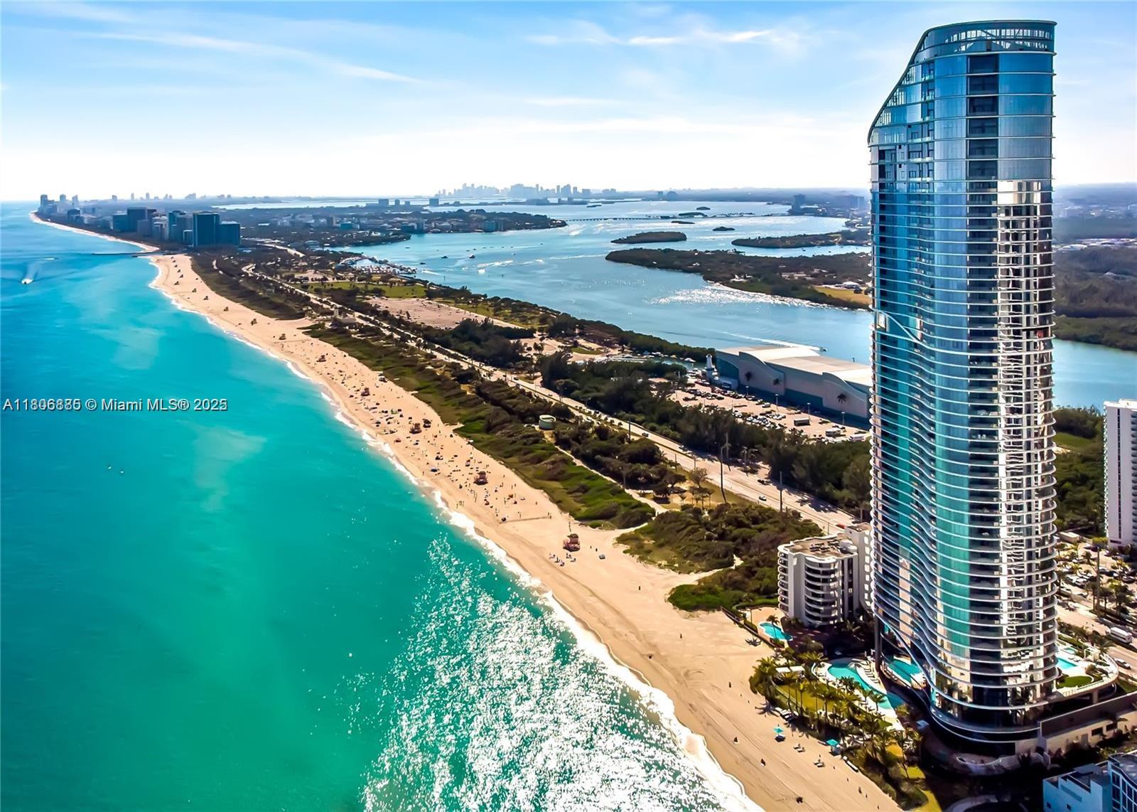 The Ritz-Carlton Residence - Residential