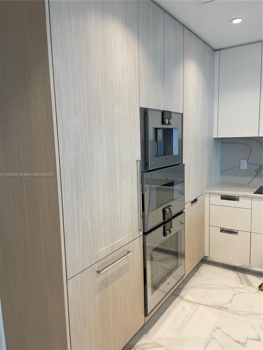 15701 Collins Ave 1603