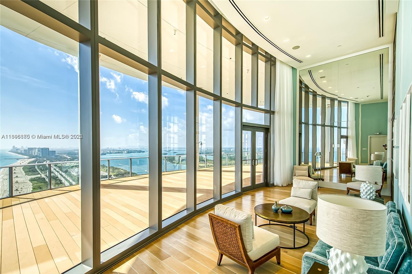 The Ritz-Carlton Residence - Residential